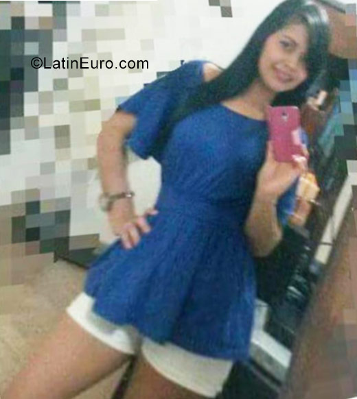 Date this cute Colombia girl Lau from Monteria CO23707