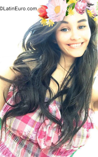 Date this attractive Venezuela girl Dilma from Anaco VE1532