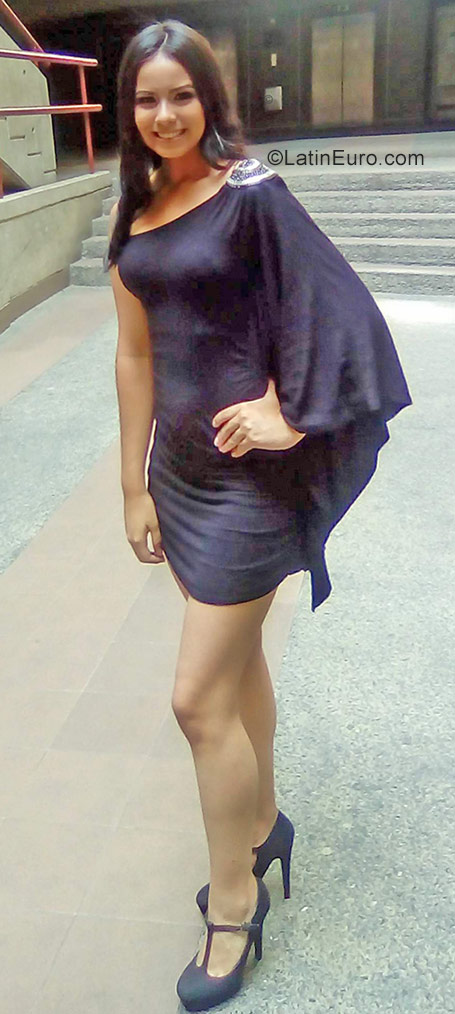 Date this tall Venezuela girl Micaella from Caracas VE1553