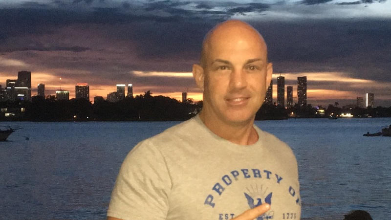 Date this attractive United States man Sonrisa from Miami US19239