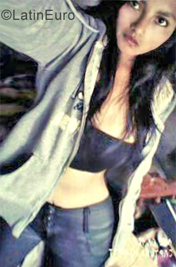 Date this foxy Colombia girl Jackeline from Pasto CO23823