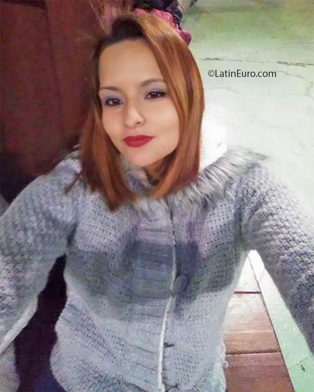 Date this pretty Colombia girl Naitan from Cali CO23833