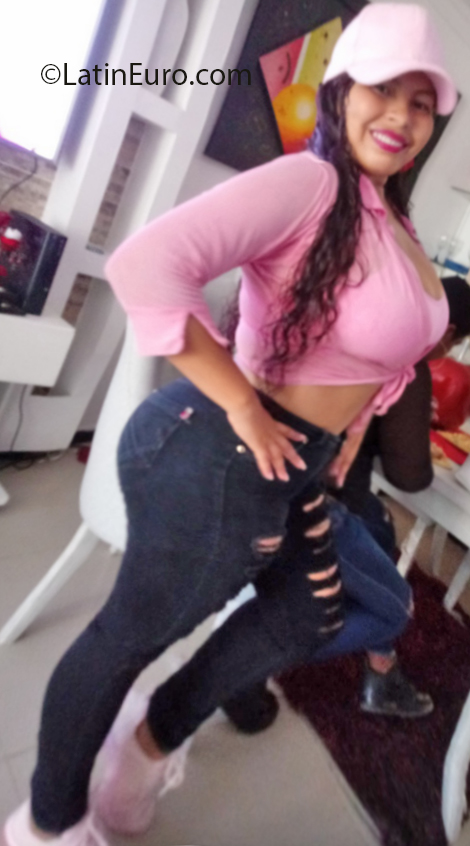 Date this attractive Colombia girl MARIA from BARRANQUILLA CO23838