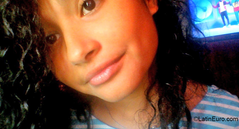 Date this cute Costa Rica girl Janel from San Jose CR359