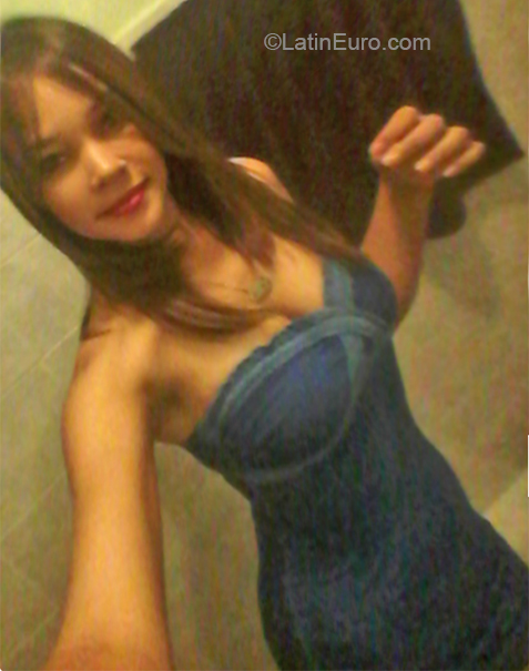 Date this gorgeous Dominican Republic girl Jordania from Santiago DO32422