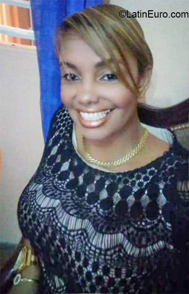 Date this sultry Dominican Republic girl Abby from Santo Domingo DO32461