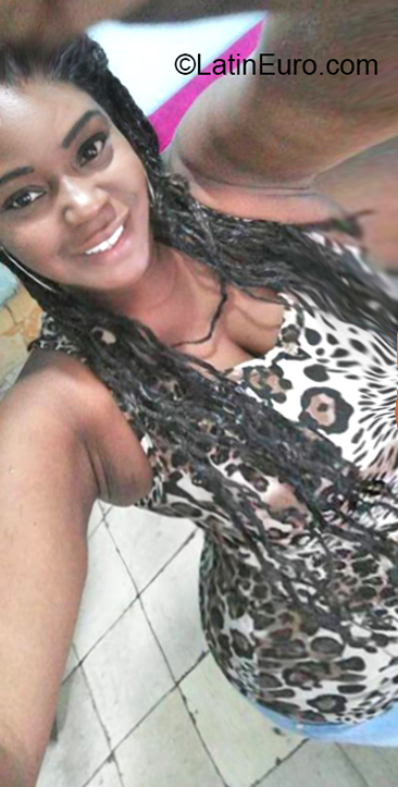 Date this attractive Colombia girl Katy34 from Cali CO23904