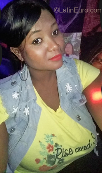 Date this passionate Colombia girl Sandra from Leticia CO23921