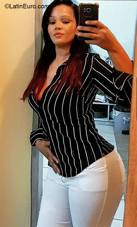 Date this beautiful Dominican Republic girl Marlen from Santo Domingo DO32545