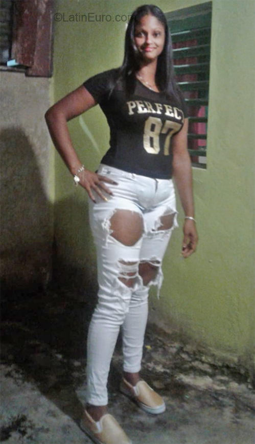 Date this gorgeous Dominican Republic girl Ynocencia from Puerto Plata DO32594