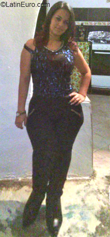 Date this tall Venezuela girl Ariacnia from Valencia VE1669