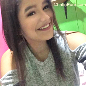 Date this cute El Salvador girl Laura from El Salvador SV87