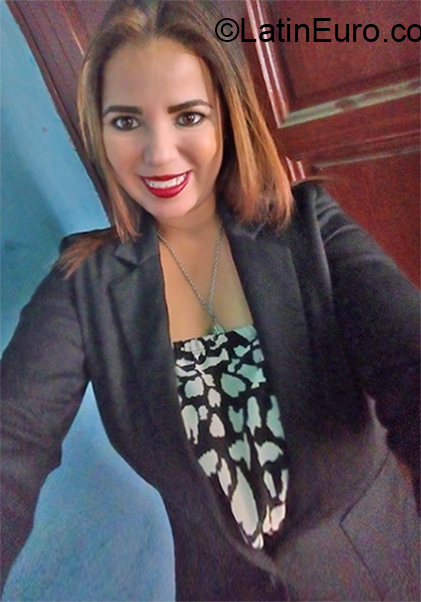 Date this exotic Venezuela girl Novis from Caracas VE1691