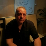 happy United States man  from Duisburg DE471