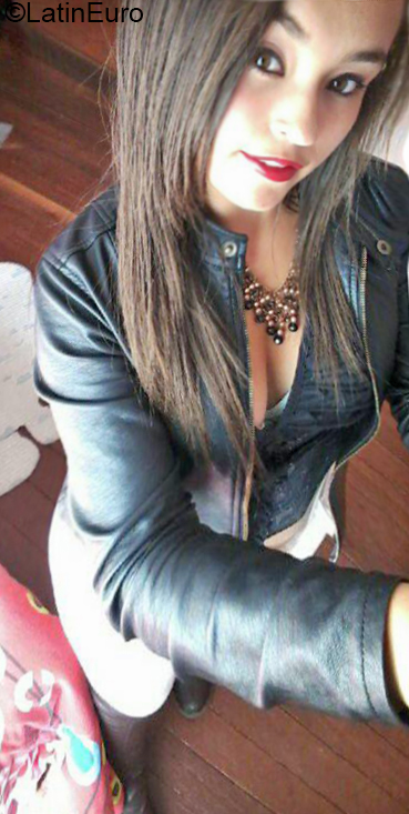 Date this exotic Colombia girl Lisbey from Bogota CO24172