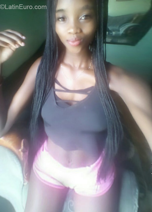 Date this georgeous Colombia girl Karen from Pereira CO24003