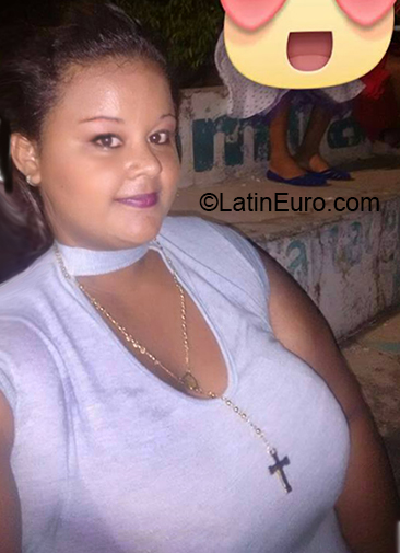 Date this georgeous Colombia girl Angelica from Barranco de Loba CO24009