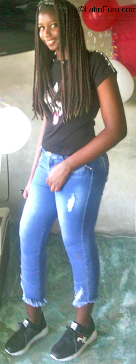 Date this voluptuous Colombia girl Miyarley from Puerto Tejada CO24013