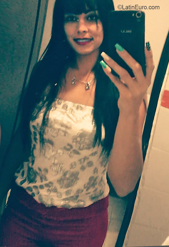 Date this lovely Venezuela girl Greisi from Acarigua VE1881