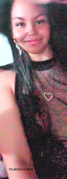 Date this voluptuous Colombia girl Natalia from Cali CO24042