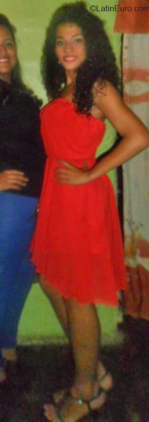 Date this hot Venezuela girl Leydy from Caracas VE1736