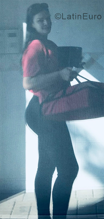 Date this sultry Brazil girl Renata from Aimores BR10592