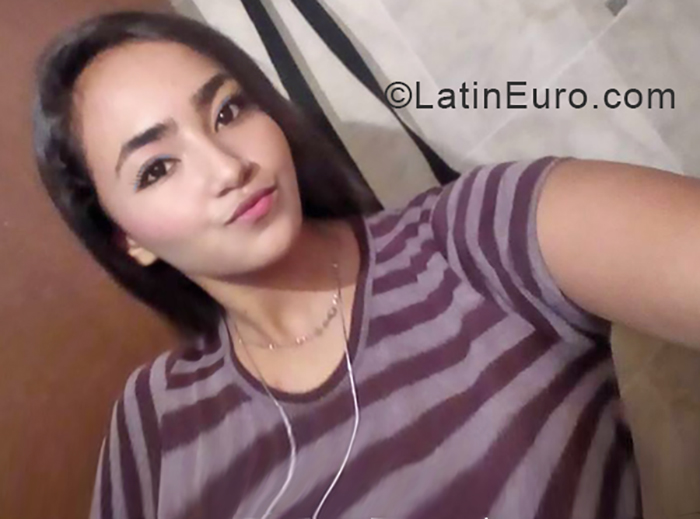 Date this beautiful Venezuela girl Lisbeth from Libertador VE1764