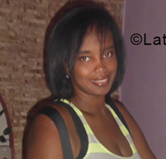 Date this hard body Venezuela girl Diana from Caracas VE1891