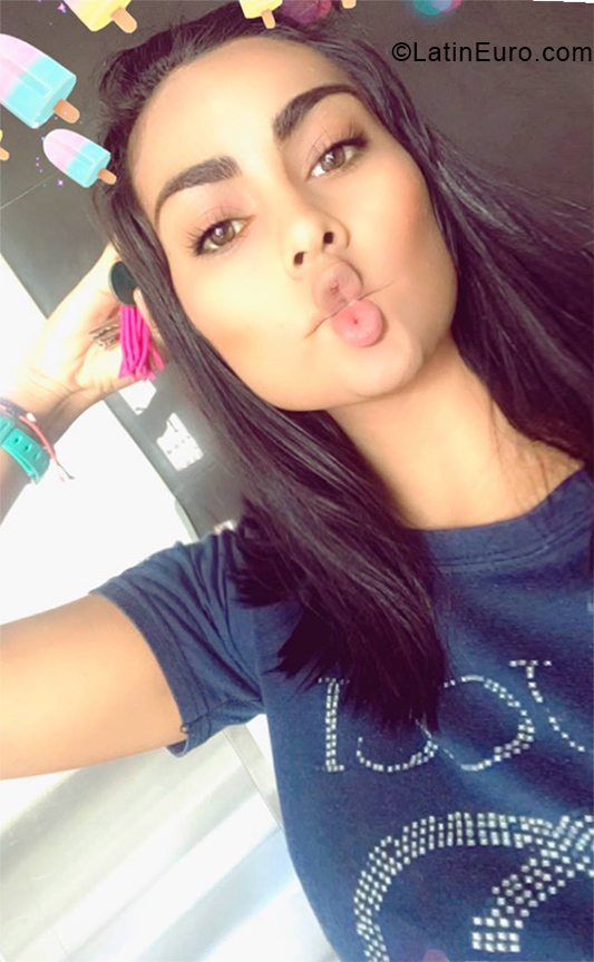 Date this sensual Venezuela girl Magilet from Puerto Ordaz VE1791