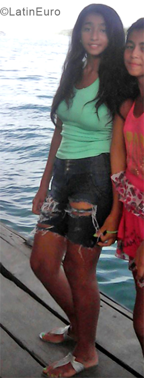 Date this hot Colombia girl Raquel from Armenia CO24146