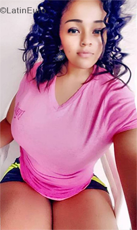 Date this nice looking Honduras girl Yissel from San Pedro Sula HN2545