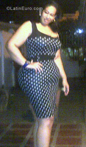 Date this gorgeous Colombia girl Jackeline from Santa Marta CO24258