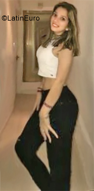 Date this exotic Argentina girl April from Buenos Aires AR156