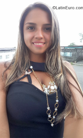 Date this voluptuous Venezuela girl Alejandra from Caracas VE1853