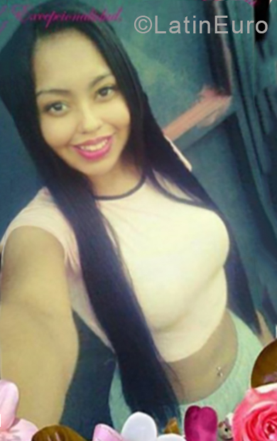 Date this funny Venezuela girl Danyimar from Caracas VE1901