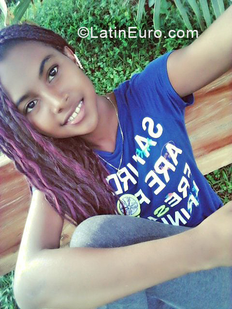 Date this passionate Colombia girl Eva from Cali CO24412