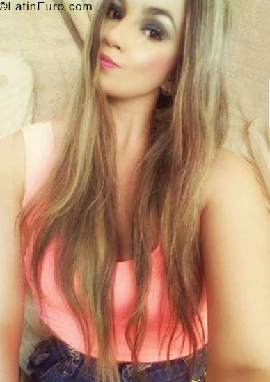 Date this young Colombia girl Karen from Martinez CO24444