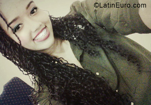 Date this beautiful Brazil girl BRUNA from Porto Velho BR10682