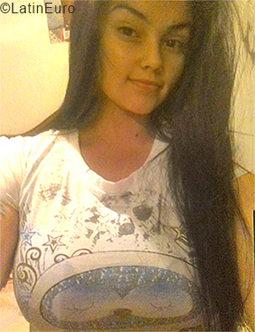 Date this young Venezuela girl Eliz from Zulia VE1959