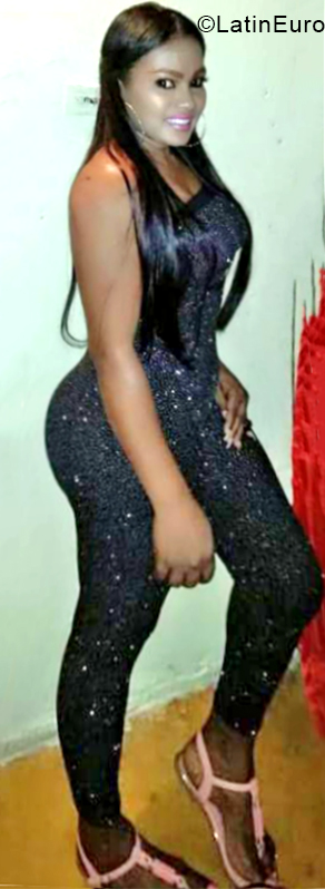Date this gorgeous Dominican Republic girl Johanna from La Romana DO33372