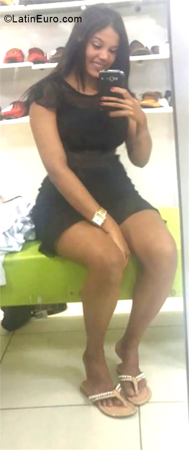 Date this sultry Brazil girl Joice from Olinda BR10712