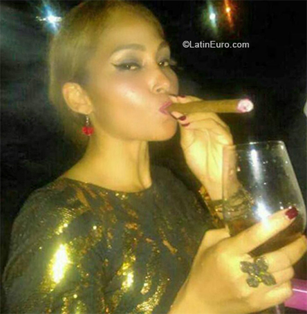 Date this charming Dominican Republic girl Mara from Bonao DO33410