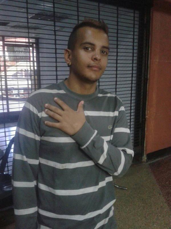 Date this voluptuous Venezuela man Jhonny from Carcas VE1976