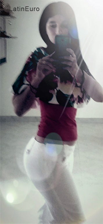 Date this athletic Colombia girl Abril from Cucuta CO24569