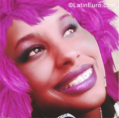 Date this lovely Dominican Republic girl Mariliim from Santo Domingo DO33482