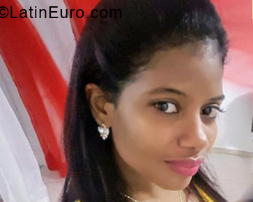 Date this good-looking Dominican Republic girl Maria from Santo Domingo DO33484