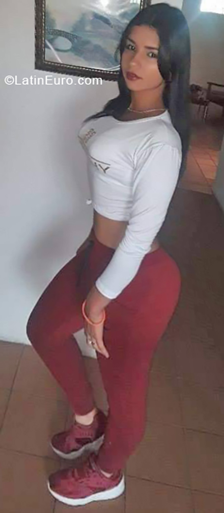 Date this stunning Venezuela girl Eriuis from trujillo VE1999