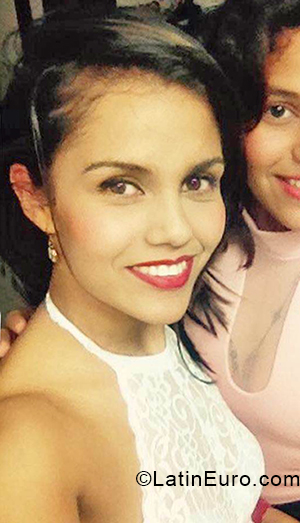 Date this lovely Colombia girl Marcela from Bogota CO24630