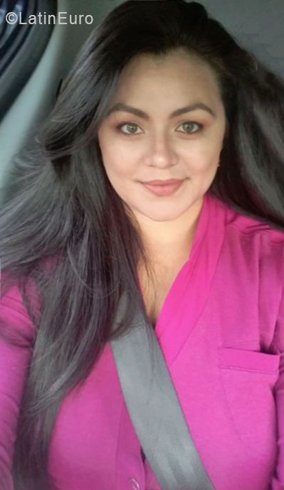 Date this beautiful Venezuela girl LAURA from San Cristobal VE2024