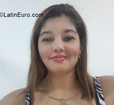 Date this beautiful Nicaragua girl Darling from  NI215